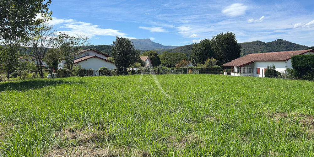terrain à ST PEE SUR NIVELLE (64310)